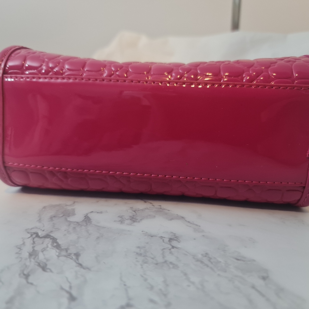 NEW Folli Follie Crossbody Heart❤Textured Bag - Picture 8 of 13